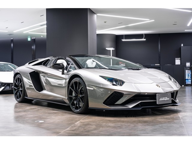 アヴェンタドールロードスターS 4WD