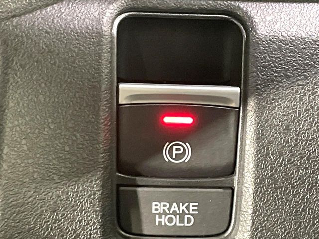 �y�d���p�[�L���O�u���[�L�z�p�[�L���O�u���[�L�͕֗��ȓd����!�{�^����ő���ł��A�A�N�Z���𓥂߂Ύ����ŉ�������܂��􃌃o�[��y�_���������̂ŉ^�]�ȉ����������肵�܂��ˁ�