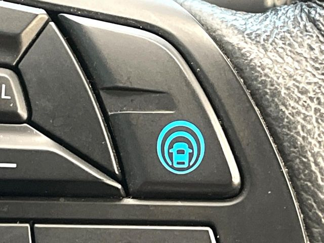 �y�v���p�C���b�g�z�������H�ł̒��������s���y��!!�a�؎��Ə��񑖍s�̃V�[���ŁA�A�N�Z���E�u���[�L�E�X�e�A�����O�������Ő��䂵�A�������^�]�̕��S���y�����Ă���܂���