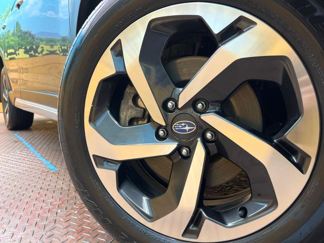 �y����18�C���`�A���~�z�C�[���z�O�ςɃ}�b�`���������A���~�z�C�[���𑕒����Ă���܂��B�e��ЊO�A���~�z�C�[����A�X�^�b�h���X�^�C�����戵�����Ă���܂��B���񂲑��k����������