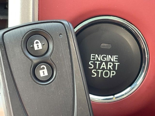 �y�L�[�t���[�V�X�e���z�J�o����|�P�b�g�ɓ��ꂽ�܂܂ł��h�A�̎{���E�������\�ȃX�}�[�g�L�[�𑕔��B�G���W���̃I���E�I�t�����J�M�����o���K�v����������Ƃ��Ă��֗��ł���