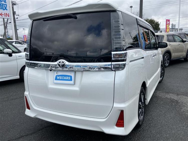 ヴォクシー2.0 ZS 煌