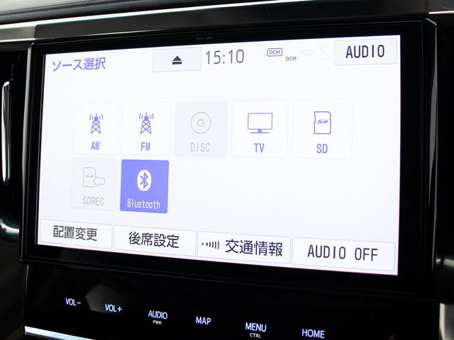 ���e�탁�f�B�A�Ή���CD&DVD�͂������Bluetooth��USB�ȂǂŃX�}�z�����ڑ��\!