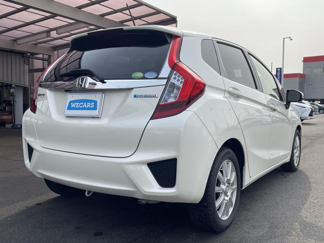 フィット1.5 ハイブリッド Fパッケージ