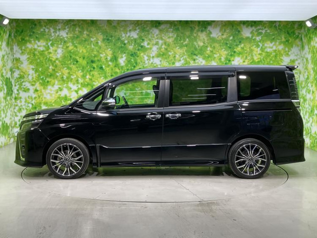 ヴォクシー2.0 ZS 煌III