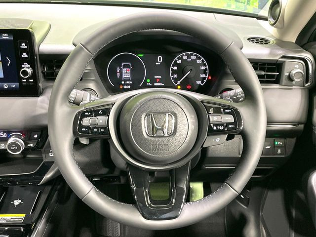 �y�����v�����X�e�A�����O�z�㎿�Ȋv���g�p���邱�ƂŁA��ɂ����������݂ƂĂ��^�]���₷���n���h���ł���