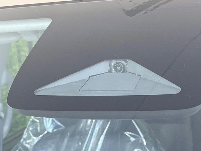 �y�V�e�B�u���[�L�A�N�e�B�u�V�X�e���z�ᑬ���s���ɑO���̎ԗ�����F�����A�Փ˂������Ȏ��͌x��ƃu���[�L�ŏՓˉ���Ɣ�Q�y�����A�V�X�g�B�����S�Ƀh���C�u�����y���݂��������܂��B