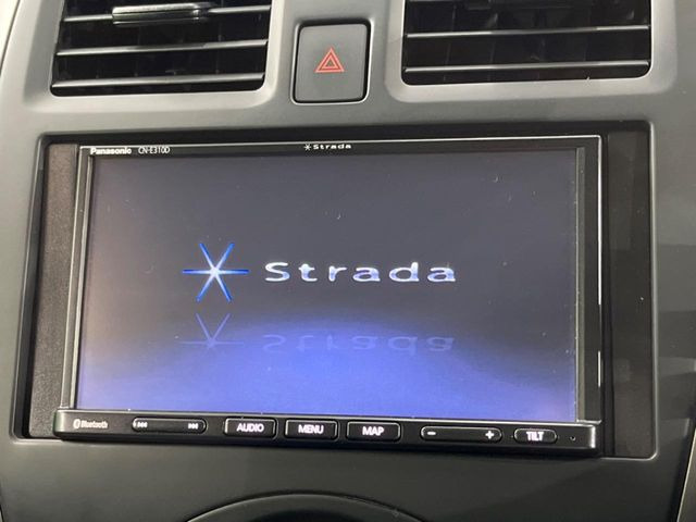 �y�i�r�Q�[�V�����z�g���₷���i�r�ŖړI�n�܂ł�������ē����Ă���܂��B�e��I�[�f�B�I�Đ��@�\���[�����Ă���A���Ԃ̉^�]������Ɋy�����Ȃ�܂�!!