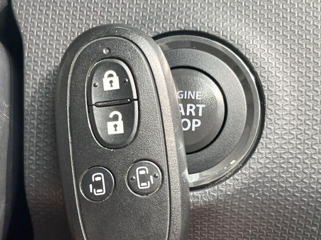 �y�L�[���X�X�^�[�g�V�X�e���z�J�o����|�P�b�g�ɓ��ꂽ�܂܂ł��h�A�̎{���E�������\�ȃX�}�[�g�L�[�𑕔��B�G���W���̃I���E�I�t�����J�M�����o���K�v����������Ƃ��Ă��֗��ł���