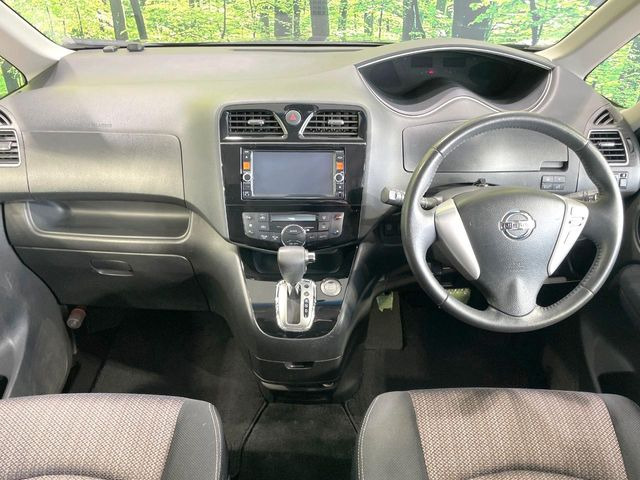 セレナ2.0 ハイウェイスター S-HYBRID