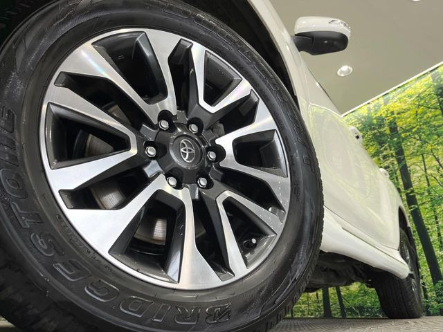 �y�����I�v�V����19�C���`�A���~�z�C�[���z�����I�v�V�����z�C�[���𑕒��B���s���\�̌���ɉ����A�O�ς����X�^�C���b�V���ɂȂ��Ă��܂��B