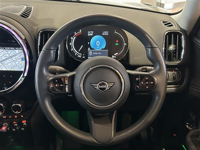 ミニクロスオーバークーパー SD オール4 4WD