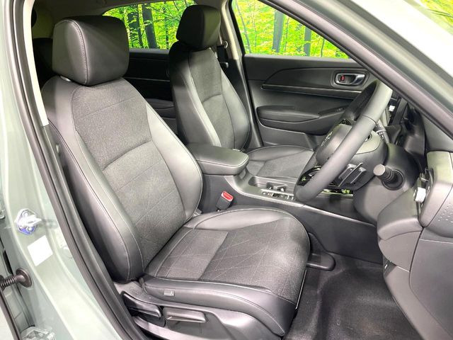 �y�n�[�t���U�[�V�[�g�z�������ƍ���S�n�𗼗������l�C�̃V�[�g���w�ʁE���ʂ̃t�@�u���b�N�f�ނ́A�ʋC���̗ǂ��⊊��ɂ����ɗD��Ă��܂��B�C���╞���ɍ��E���ꂸ���K�ɂ���肢�������܂��B