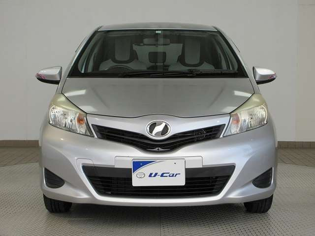 ヴィッツ1.0 F シエル