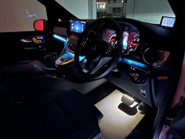 VクラスV220d エクスクルーシブ ロング プラチナスイート