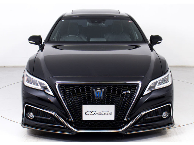 禁煙車です!室内は嫌なニオイも無く、すごく綺麗な状態です!禁煙車・・特にセダンタイプのお車では少ないですよね!!タバコのニオイが苦手なお客様必見です!快適にご乗車頂けます!!