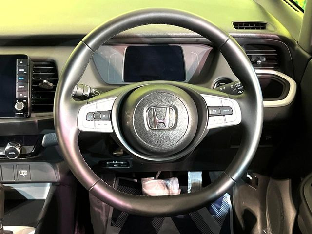 �y�X�e�A�����O�X�C�b�`�z�^�]���A�O������ڐ������炷���ƂȂ��A�I�[�f�B�I���̑��삪�\�ȕ֗��@�\!���S&���K�ȃh���C�u�����o���Ă���܂���