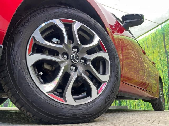 �y����16�C���`�A���~�z�C�[���z�O�ςɃ}�b�`���������A���~�z�C�[���𑕒����Ă���܂��B�e��ЊO�A���~�z�C�[����A�X�^�b�h���X�^�C�����戵�����Ă���܂��B���񂲑��k����������