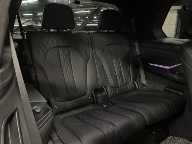 ●シートの使用感:破れ・へたりも少なく、ご覧の通りきれいな状態を維持しております。また、室内クリーニング・コーティングもご用命いただけます。