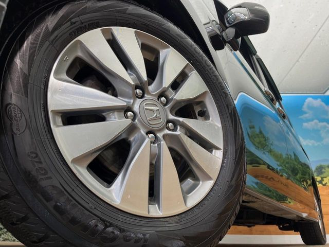 �y����16�C���`�A���~�z�C�[���z�O�ςɃ}�b�`���������A���~�z�C�[���𑕒����Ă���܂��B�e��ЊO�A���~�z�C�[����A�X�^�b�h���X�^�C�����戵�����Ă���܂��B���񂲑��k����������