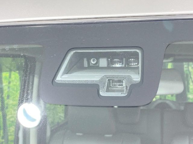 �y�X�}�[�g�V�e�B�u���[�L�T�|�[�g�z�ᑬ���s���ɑO���̎ԗ�����F�����A�Փ˂������Ȏ��͌x��ƃu���[�L�ŏՓˉ���Ɣ�Q�y�����A�V�X�g�B�����S�Ƀh���C�u�����y���݂��������܂��B