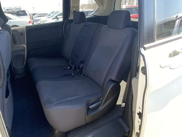 ���X�͔N�����x�ƂȂ��Ă���܂��B�c�Ǝ��Ԃ�10:00�`19:00�ł��B