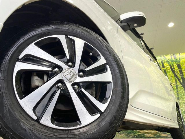 �y�����I�v�V����15�C���`�A���~�z�C�[���z�����I�v�V�����z�C�[���𑕒��B���s���\�̌���ɉ����A�O�ς����X�^�C���b�V���ɂȂ��Ă��܂��B