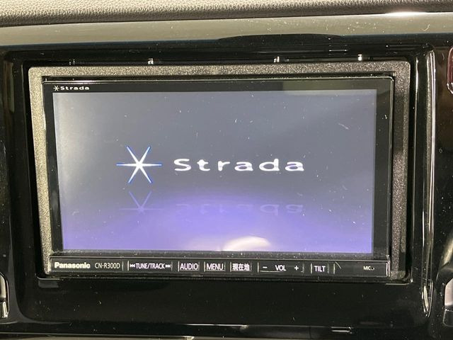 �y�i�r�Q�[�V�����z�g���₷���i�r�ŖړI�n�܂ł�������ē����Ă���܂��B�e��I�[�f�B�I�Đ��@�\���[�����Ă���A���Ԃ̉^�]������Ɋy�����Ȃ�܂�!!