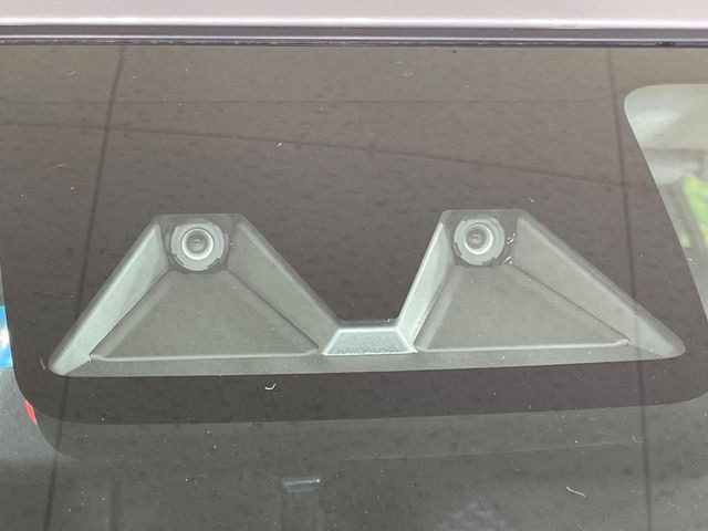 �y�X�}�[�g�A�V�X�g�z���s���ɑO���̎ԗ�����F�����A�Փ˂������Ȏ��͌x��ƃu���[�L�ŏՓˉ���Ɣ�Q�y�����A�V�X�g�B�����S�Ƀh���C�u�����y���݂��������܂��B