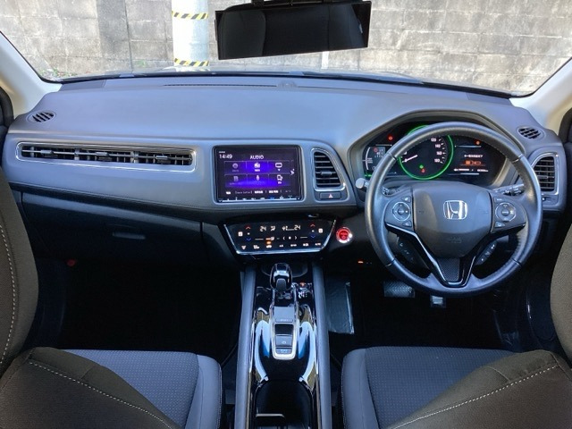 ヴェゼル1.5 ハイブリッド X ホンダセンシング 4WD