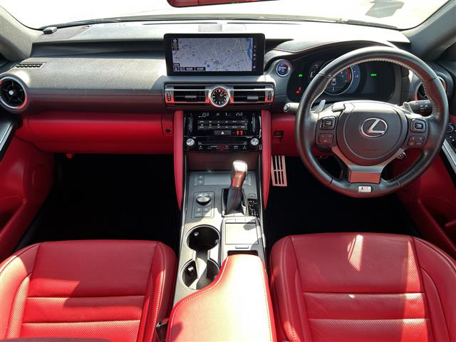 IS300h Fスポーツ