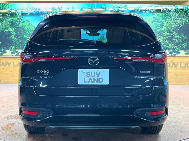 安心の最長10年・走行無制限保証(有償)をご用意。保証内容も充実はもちろん、無料点検&オイル交換や、年中無休の全国・24時間ロードサービスも付帯されておりますのでご安心下さい。