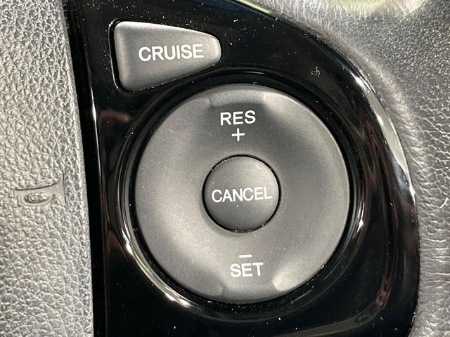 �y�N���[�Y�R���g���[���z�������H�����N���N���s�B�A�N�Z���𗣂��Ă���葬�x�ő��s���ł��A�������^�]���̕��S���y��!�����E�������ȒP�ȃX�C�b�`����Œ����ł��܂��B