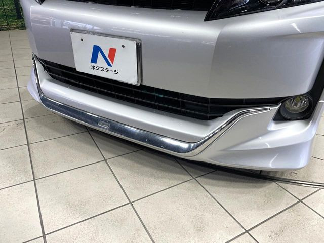 ヴォクシー1.8 ハイブリッド V