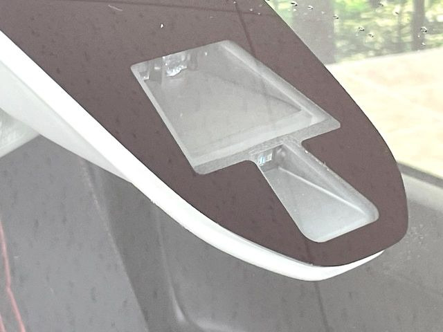 �y�X�Y�L �Z�[�t�e�B�T�|�[�g�z���s���ɑO���̎ԗ�����F�����A�Փ˂������Ȏ��͌x��ƃu���[�L�ŏՓˉ���Ɣ�Q�y�����A�V�X�g�B�����S�Ƀh���C�u�����y���݂��������܂��B