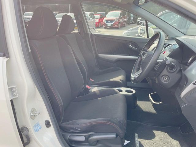 �^�]�ȃV�[�g���͎g�p�������Ȃ��A�ǍD�ȏ�ԂƂȂ��Ă��܂��B�O�I�[�i�[�l�����J�Ɏg���Ă������Ƃ��悭�킩��܂��ˁB