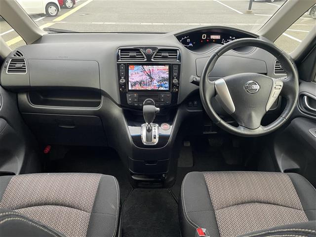 セレナ2.0 ハイウェイスターG S-HYBRID アドバンスドセーフティパッケージ