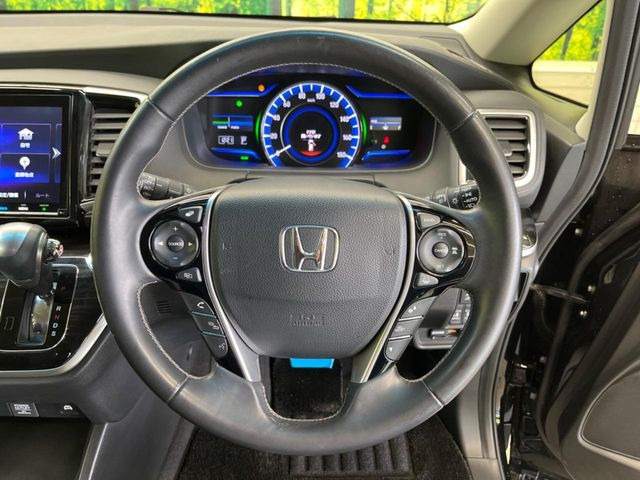 �y�����v�����X�e�A�����O�z�㎿�Ȋv���g�p���邱�ƂŁA��ɂ����������݂ƂĂ��^�]���₷���n���h���ł���