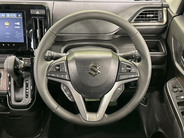 �y�X�e�A�����O�X�C�b�`�z�^�]���A�O������ڐ������炷���ƂȂ��A�I�[�f�B�I���̑��삪�\�ȕ֗��@�\!���S&���K�ȃh���C�u�����o���Ă���܂���