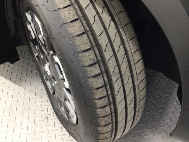 フリード1.5 e:HEV クロスター