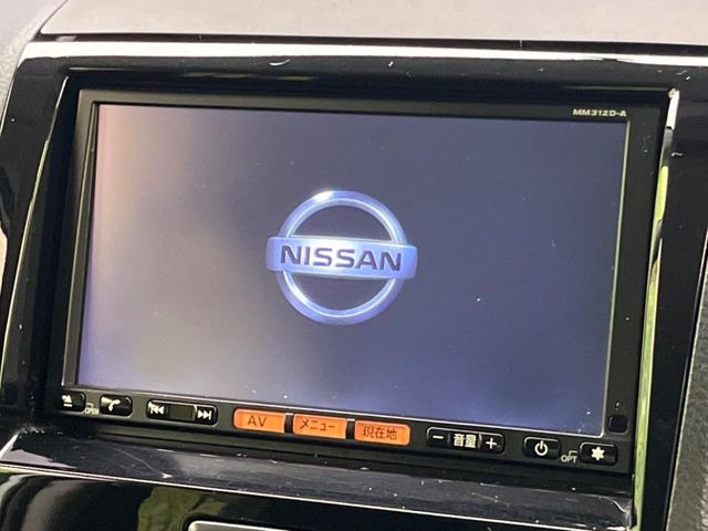 �y�����i�r�z�l�C�̏����i�r�𑕔����Ă���܂��B�i�r�̎g���₷���͂������A�I�[�f�B�I�@�\���[��!�L�����v�◷�s�͂������A�ʋ΂┃�����ȂǕ��i�̃h���C�u���y�����Ȃ�͂���