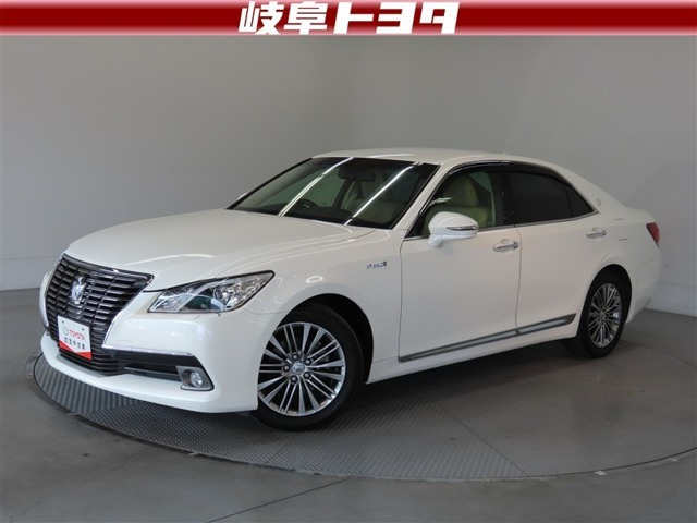 クラウンハイブリッド 2.5 ロイヤルサルーンG