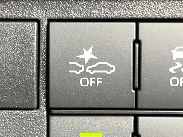 �y�X�}�[�g�A�V�X�g�z���s���ɑO���̎ԗ�����F�����A�Փ˂������Ȏ��͌x��ƃu���[�L�ŏՓˉ���Ɣ�Q�y�����A�V�X�g�B�����S�Ƀh���C�u�����y���݂��������܂��B