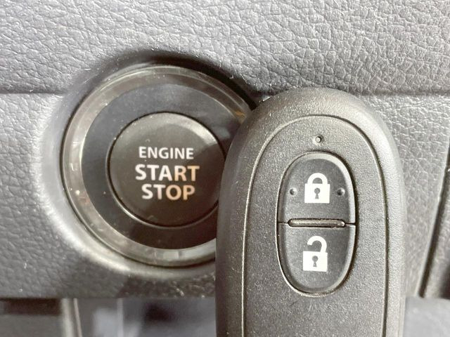 �y�L�[���X�X�^�[�g�V�X�e���z�J�o����|�P�b�g�ɓ��ꂽ�܂܂ł��h�A�̎{���E�������\�ȃX�}�[�g�L�[�𑕔��B�G���W���̃I���E�I�t�����J�M�����o���K�v����������Ƃ��Ă��֗��ł���