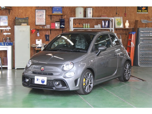 アバルト695ツーリズモ