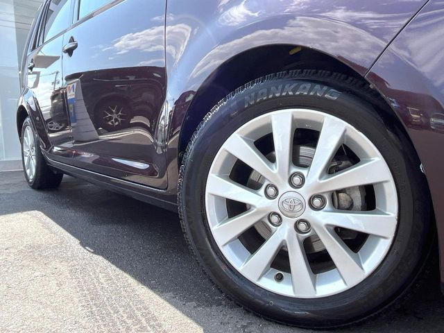 �y�����A���~�z�C�[���z�O�ςɃ}�b�`���������A���~�z�C�[���𑕒����Ă���܂��B�e��ЊO�A���~�z�C�[����A�X�^�b�h���X�^�C�����戵�����Ă���܂��B���񂲑��k����������