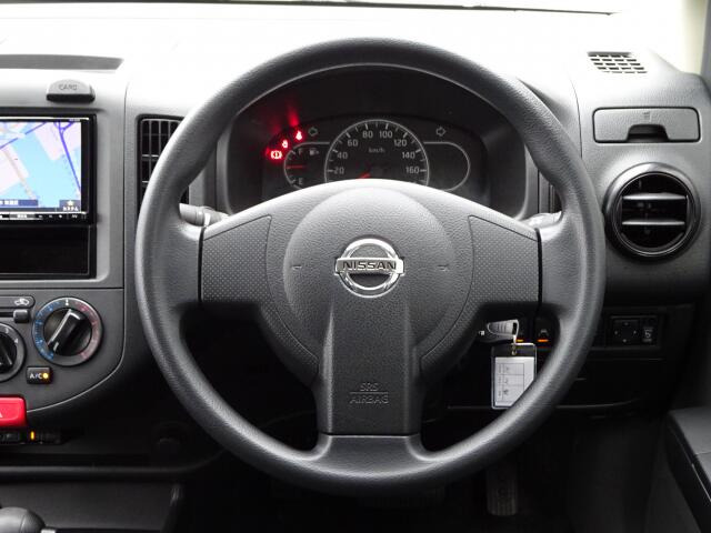 �o�b�N�J���������ڂ��Ă���܂��B