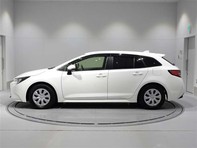 カローラツーリング1.8 ハイブリッド X