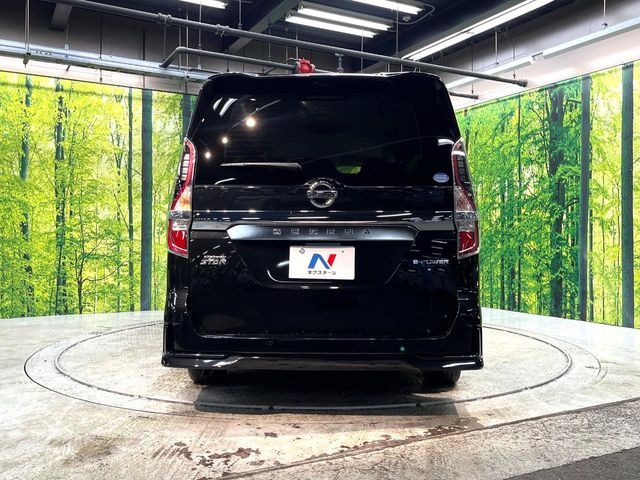 安心の最長10年・走行無制限保証(有償)をご用意。保証内容も充実はもちろん、無料点検&オイル交換や、年中無休の全国・24時間ロードサービスも付帯されておりますのでご安心下さい。