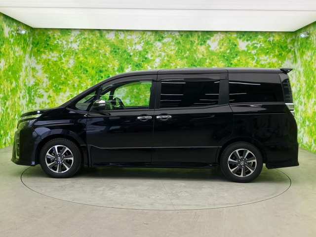 ヴォクシー2.0 ZS 煌III